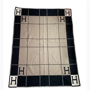 Throw blanket hermes avalon